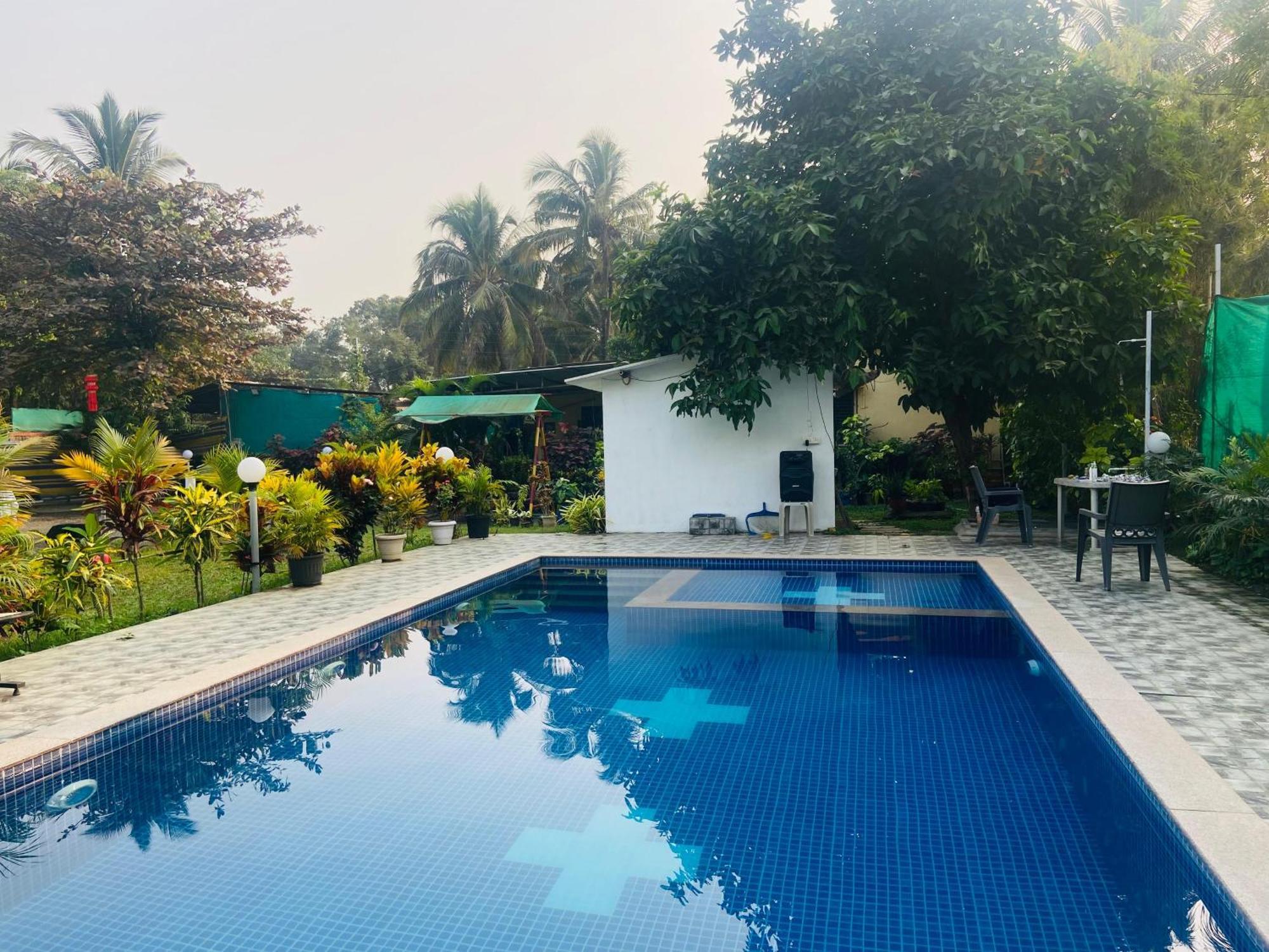 Humming Bird Beach Resorts Alībāg Exterior foto